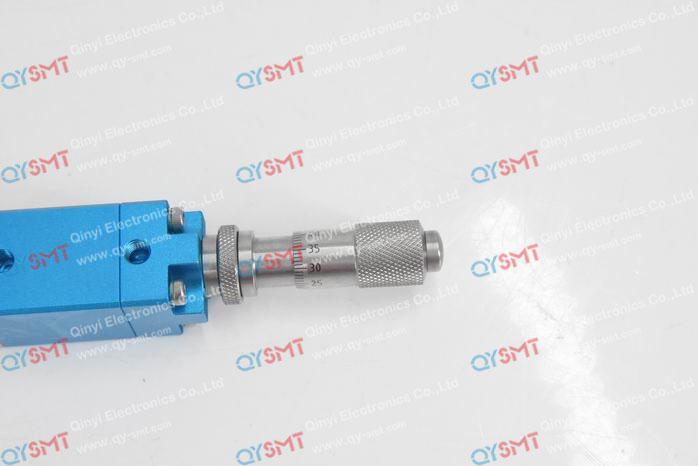 Dispensing valve