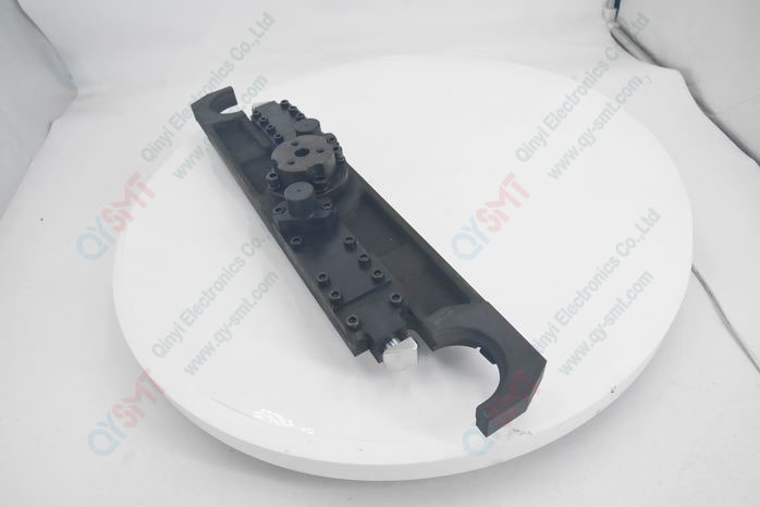 Sub changer arm
